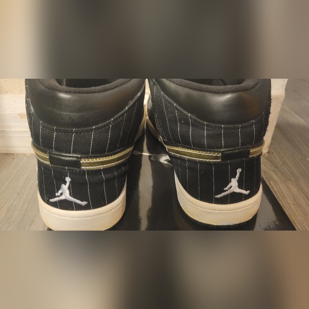 Jordan 1